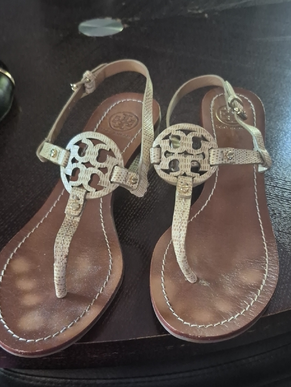 Tory Burch Beige Logo Thong Sandals w Heel.